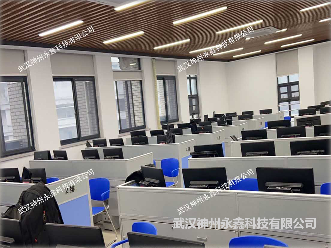 華中科技大學某學院教室監(jiān)控系統(tǒng)