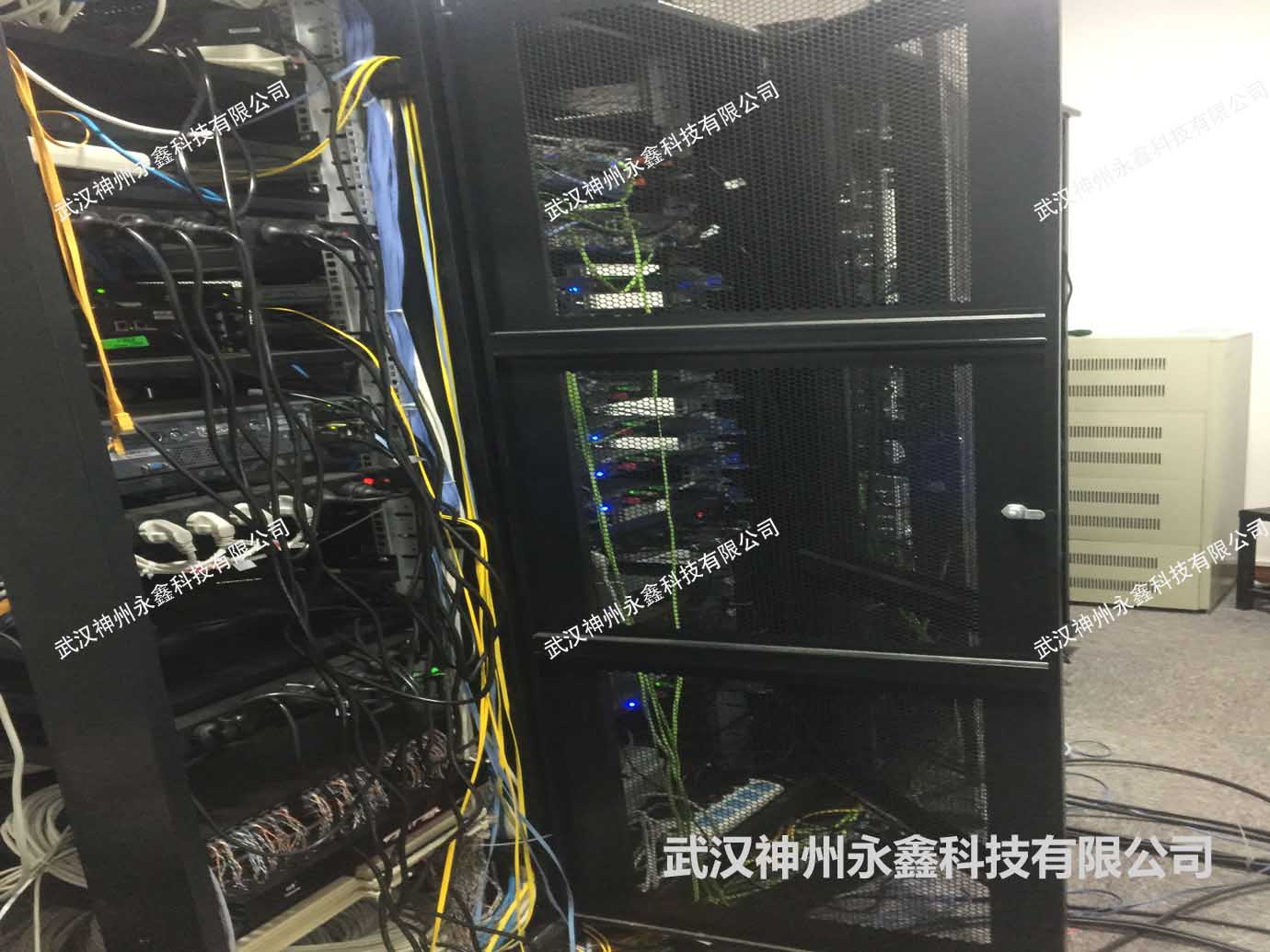 荊州住房公積金管理中心機房動力環(huán)境監(jiān)控系統(tǒng)